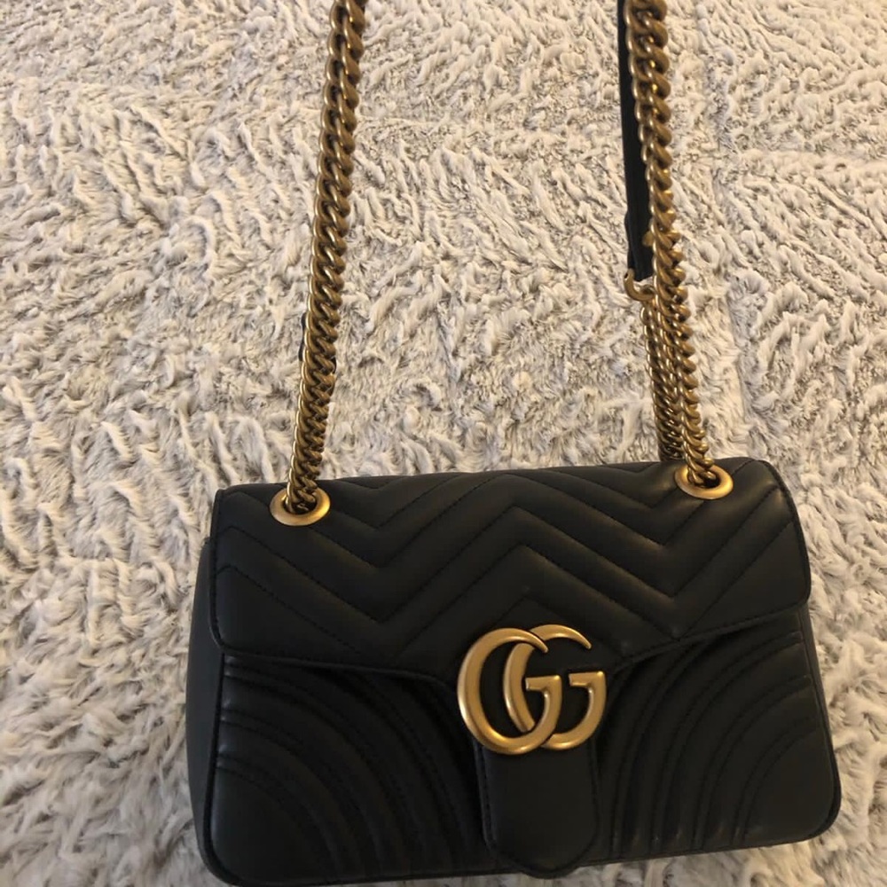 GG marmont Matalasse shoulder bag !!